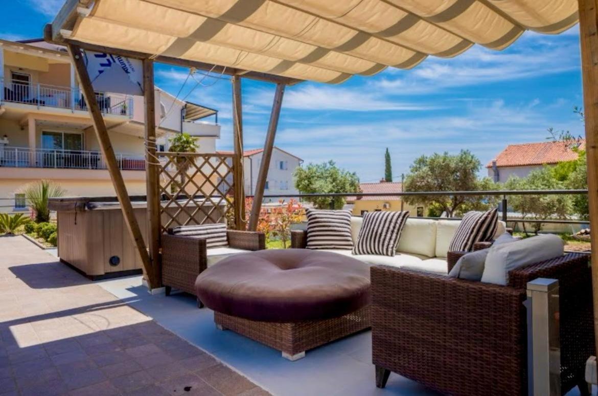Kristal Paris Resort Новалья Экстерьер фото
