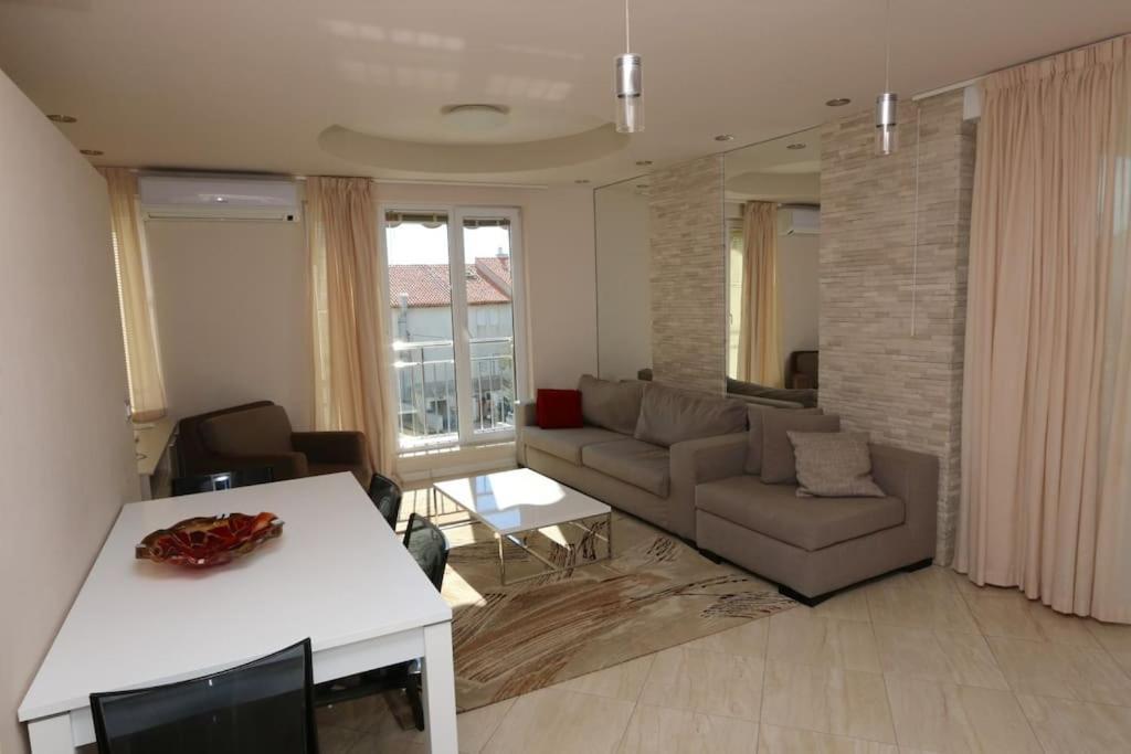 Kristal Paris Resort Новалья Экстерьер фото