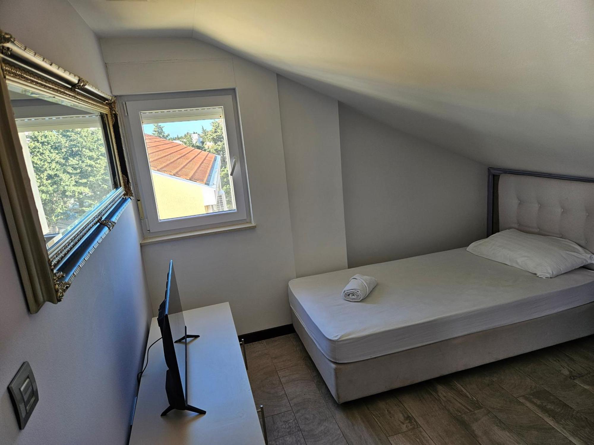 Kristal Paris Resort Новалья Экстерьер фото
